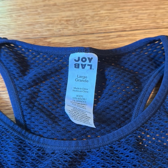 Stretchy Black Razor Back Mesh Workout Top - Picture 3 of 4